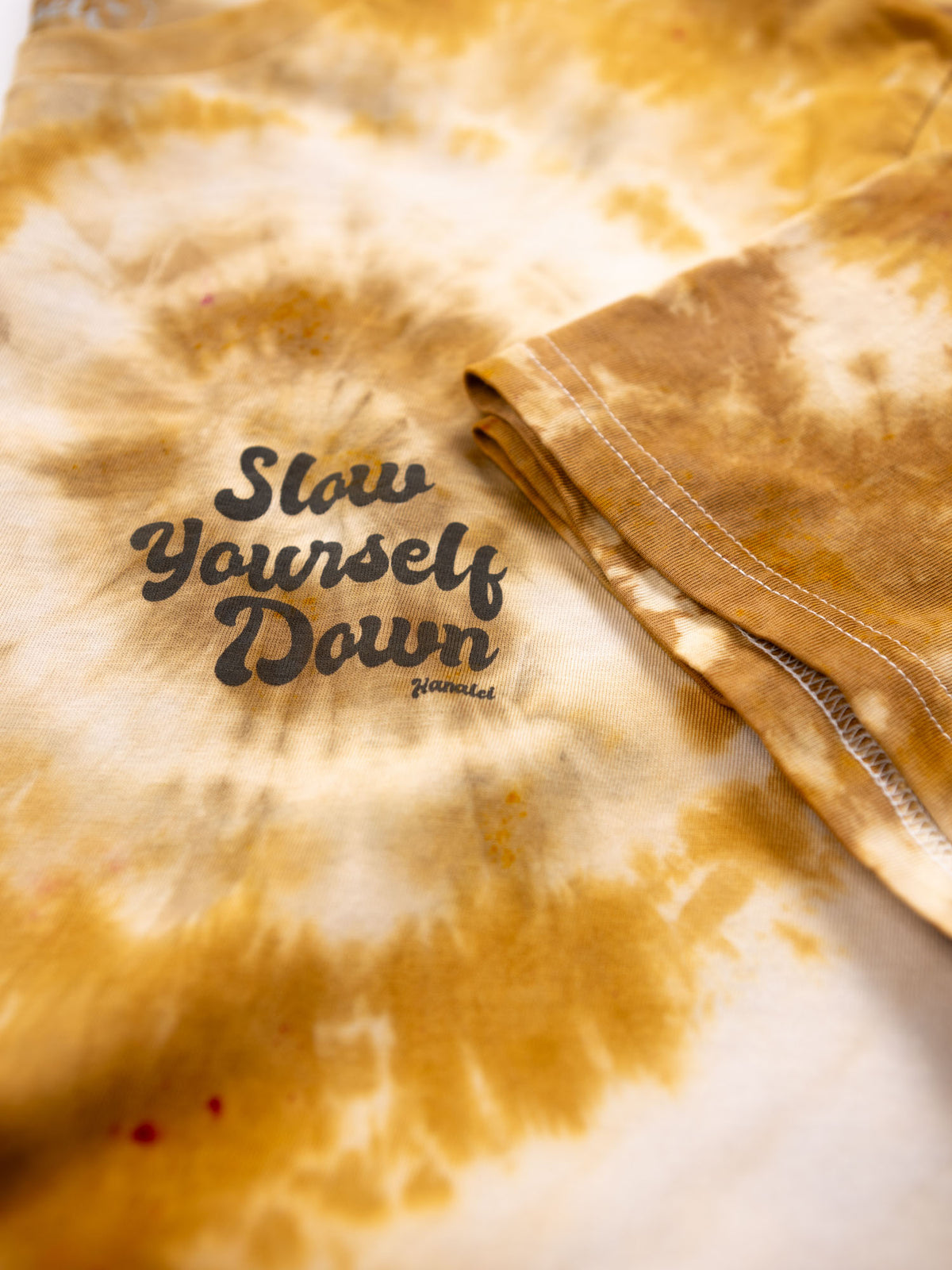 Gold-ish — Retro Tee Tie-Dye | Organic Cotton | Slow Yourself Down - Mens Shirts